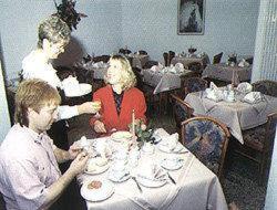 Hotel Zur Eisenbahn Rodgau Ngoại thất bức ảnh