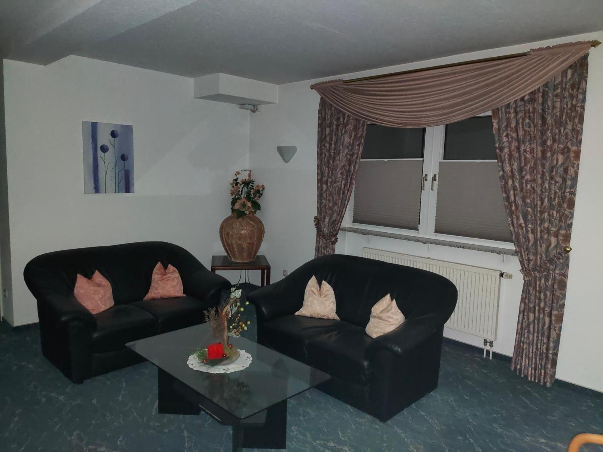 Hotel Zur Eisenbahn Rodgau Ngoại thất bức ảnh